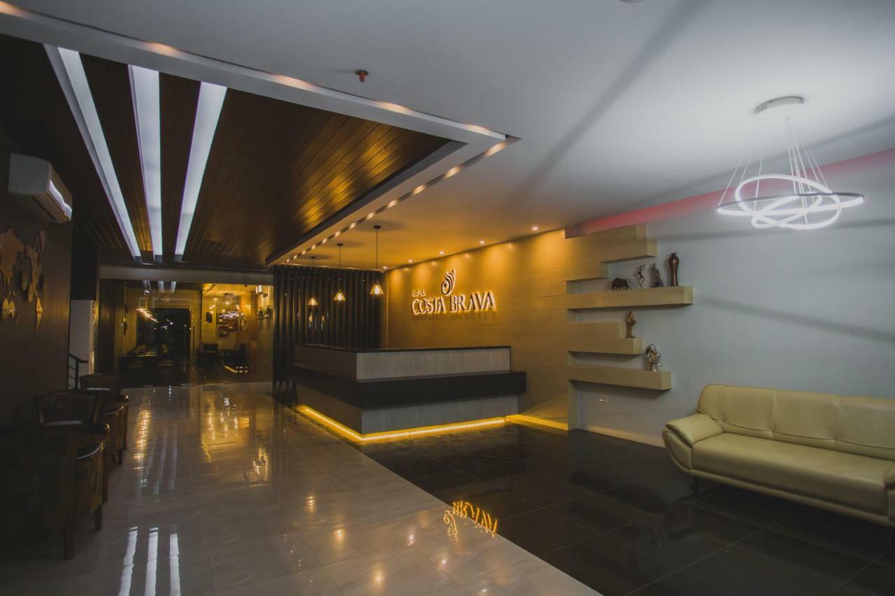 Hotel Costa Brava Tacloban Buitenkant foto