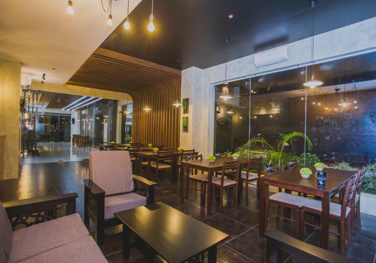Hotel Costa Brava Tacloban Buitenkant foto